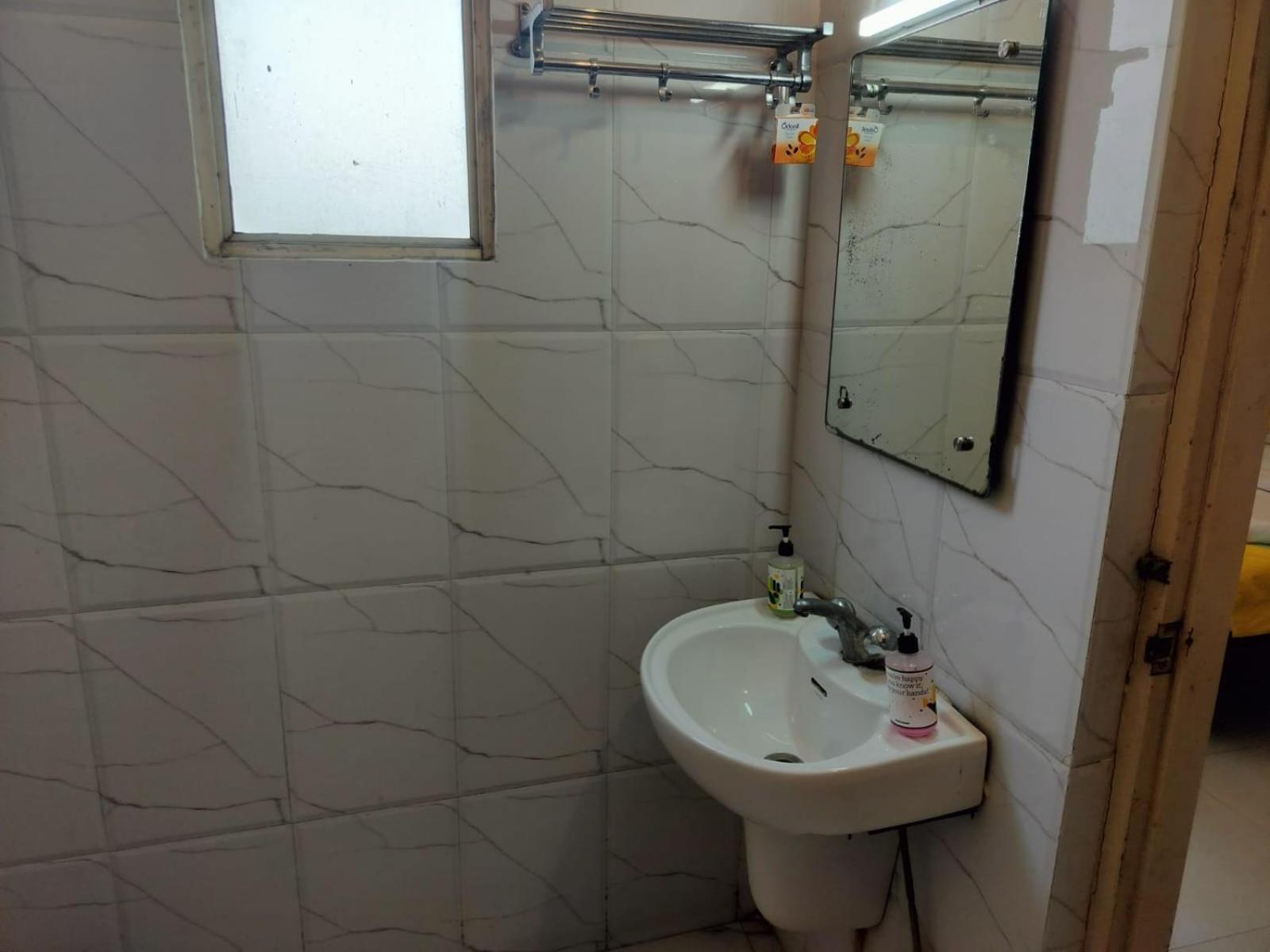 Hotel Global Inn -1 Km From Railway Station - Lift Food And Free Parking Lucknow Chambre photo