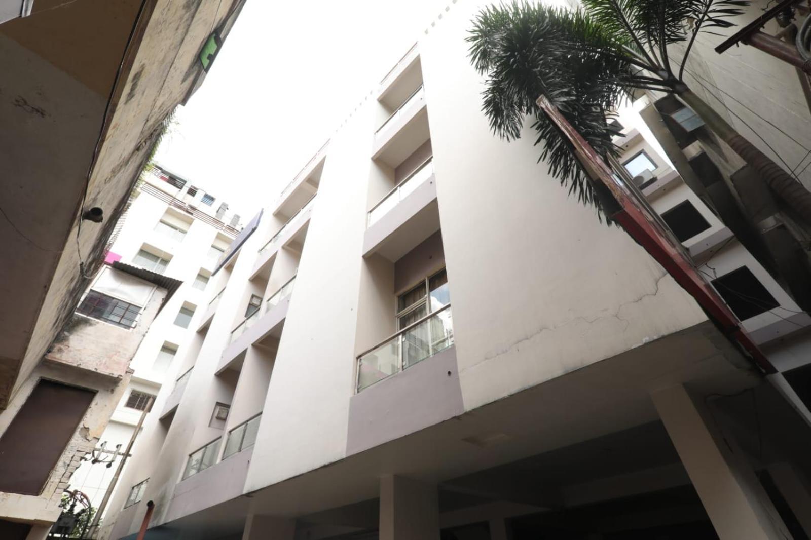Hotel Global Inn -1 Km From Railway Station - Lift Food And Free Parking Lucknow Extérieur photo