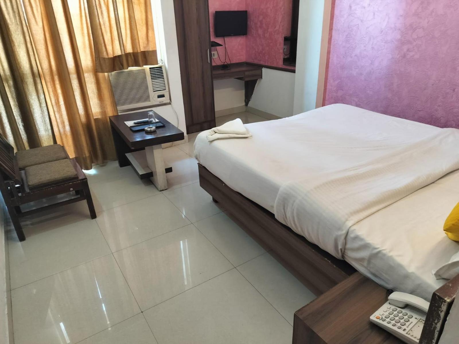 Hotel Global Inn -1 Km From Railway Station - Lift Food And Free Parking Lucknow Chambre photo